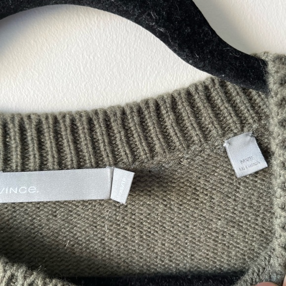 VINCE - 100 % Cashmere Lace-up Pullover Sweater in Olive Green (Size XS) - Picture 10 of 14